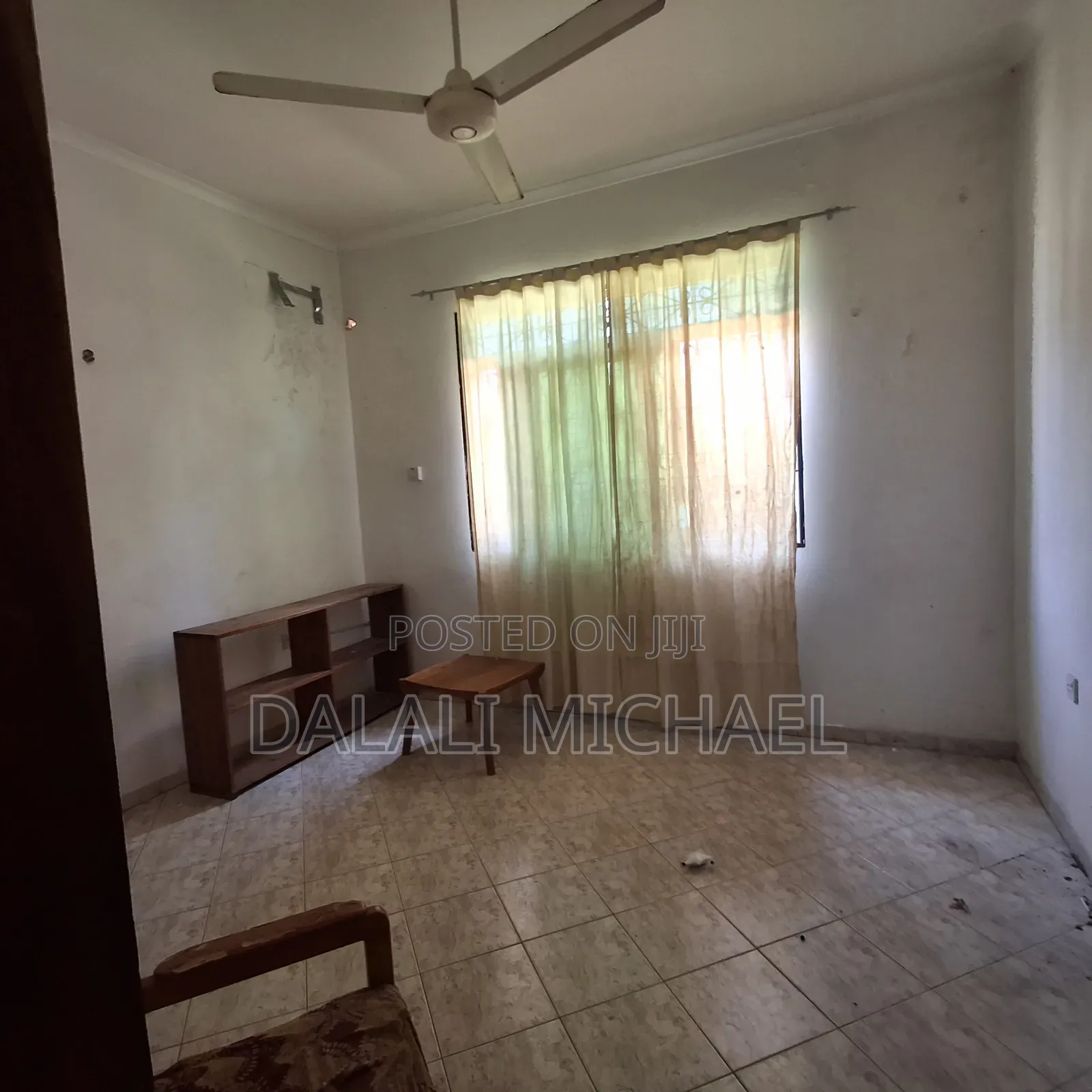 8bdrm Bungalow in Mbezibeach for rent