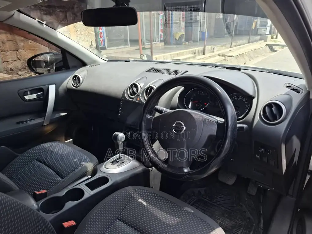 Nissan Dualis 2011 White