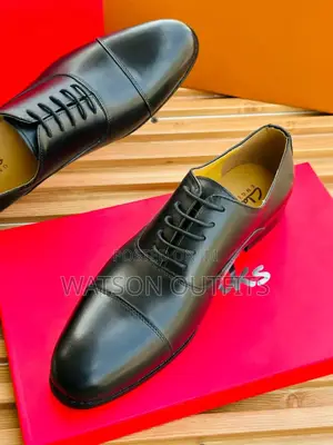 Classic Clarks Ya Ngozi