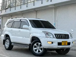 Toyota Land Cruiser 2006 White