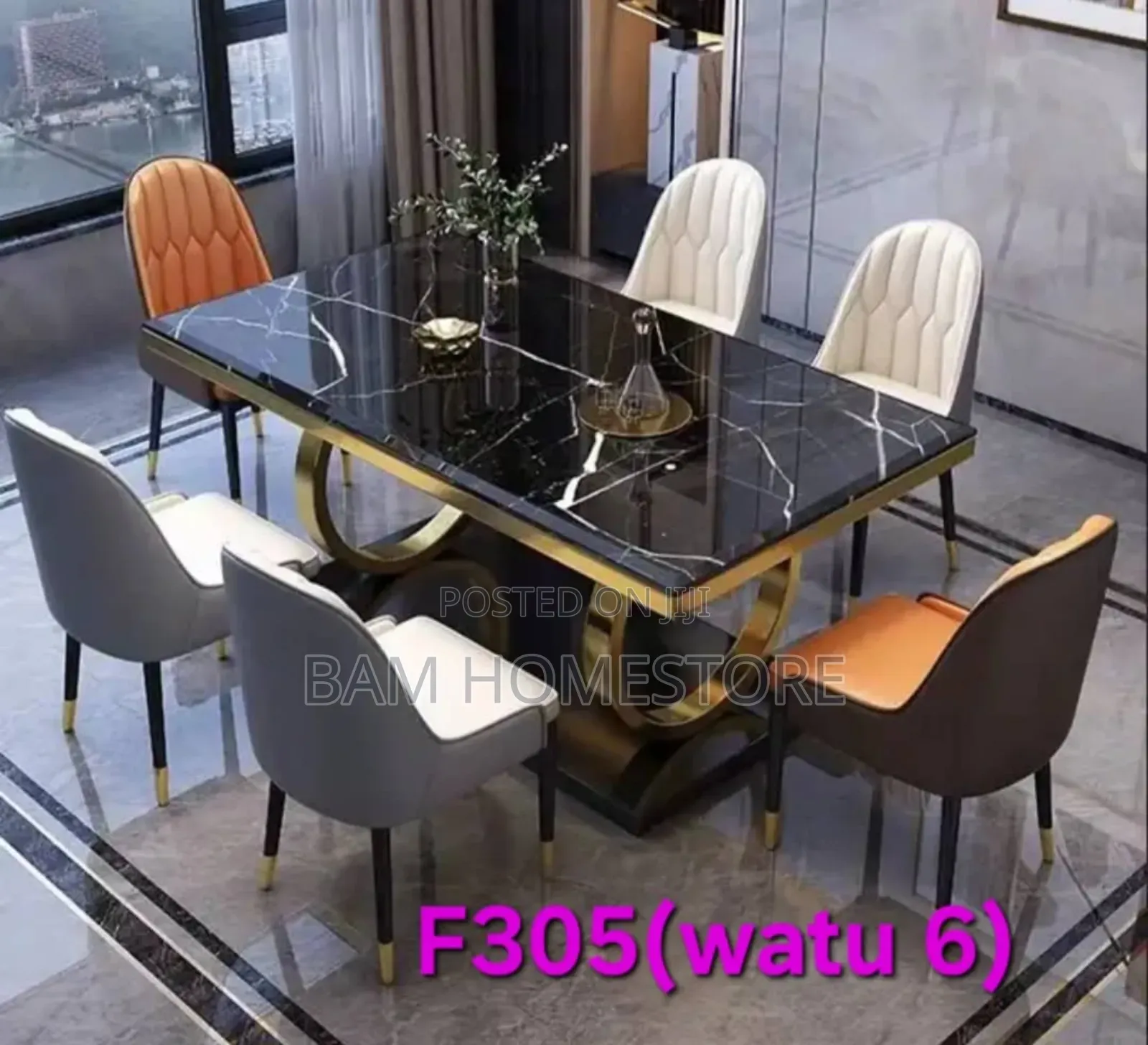 Demure Dinning Set (Table+Chairs)