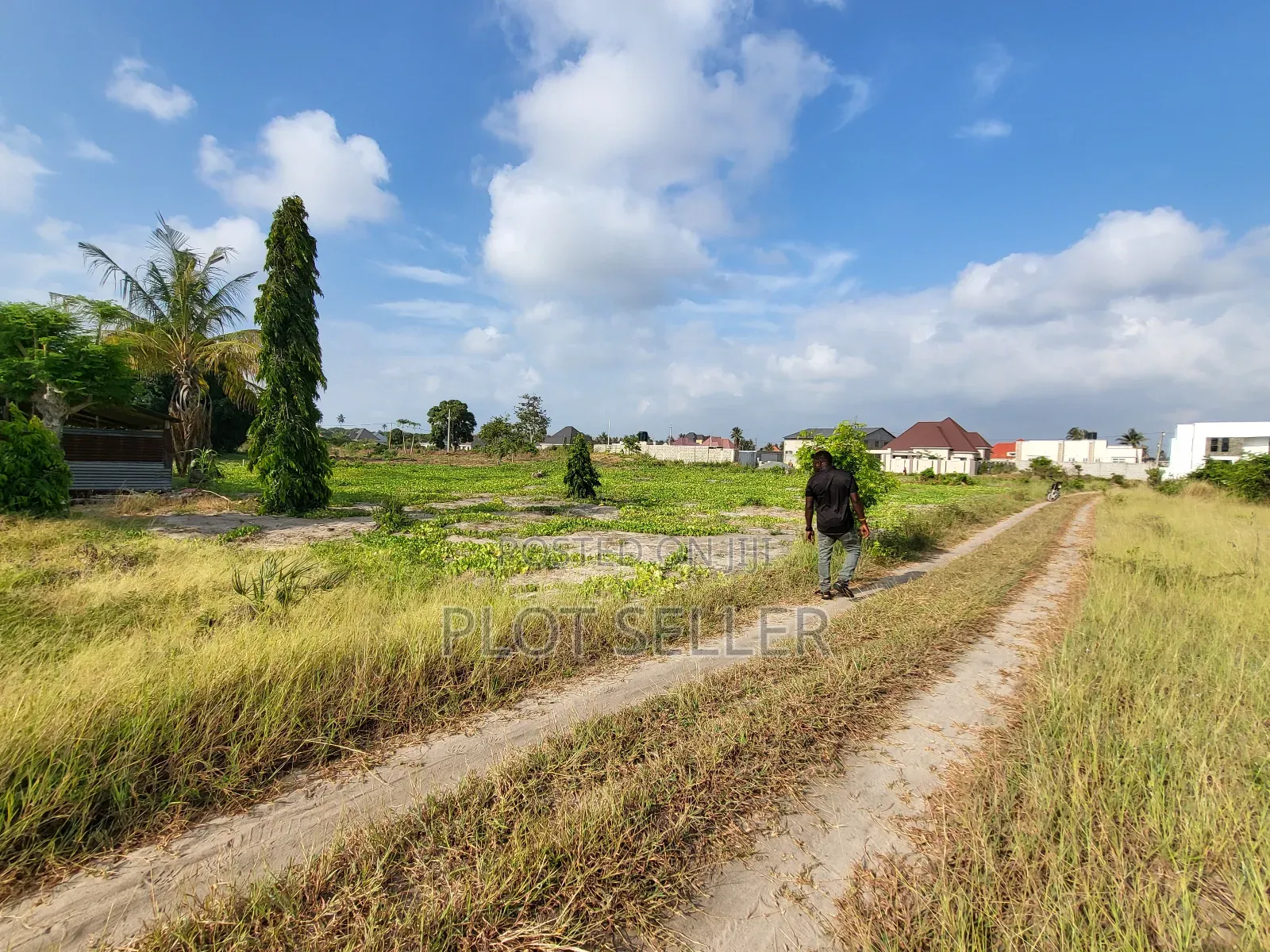 A 1300 SQM for Sale in Kisota