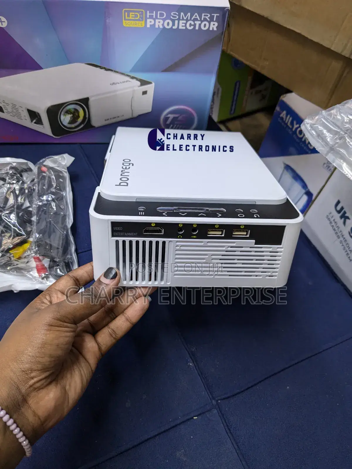 Original Borrego Hd Smart Projector 1024* 600p With 30000hrs