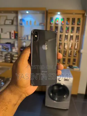 Apple iPhone XS 64 GB Black