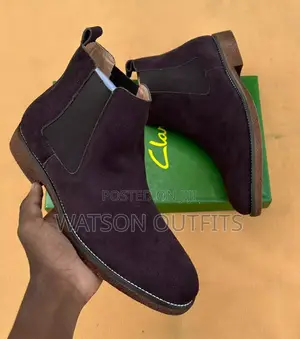 Clarks Zenye Shingo Ndefu Za Ngozi
