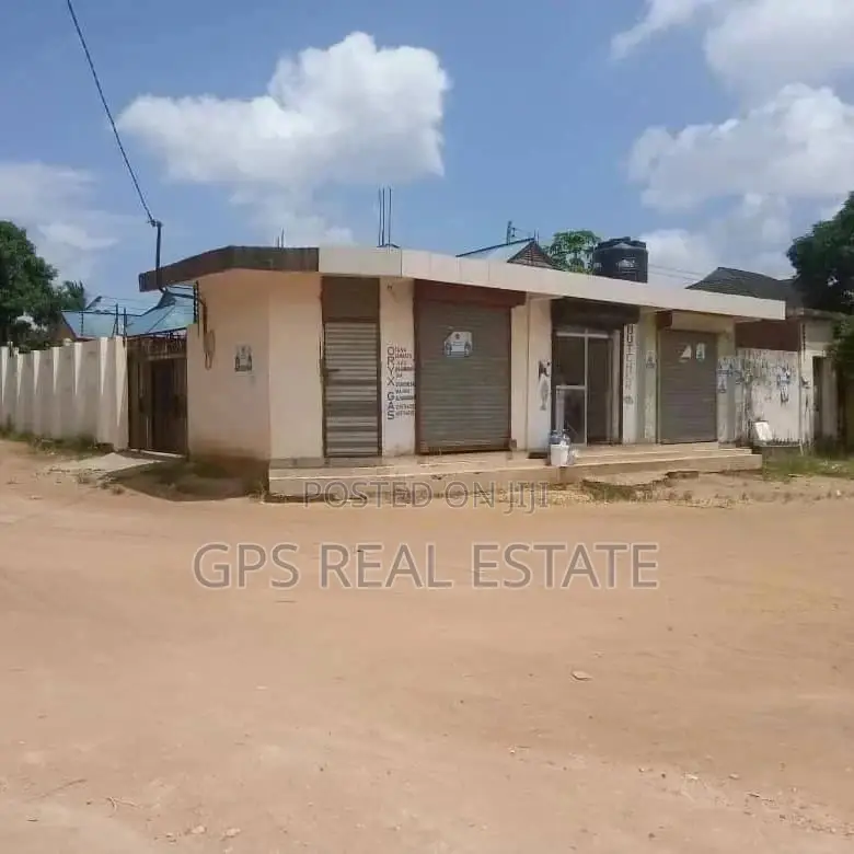 Two Houses in a Fance for Sale