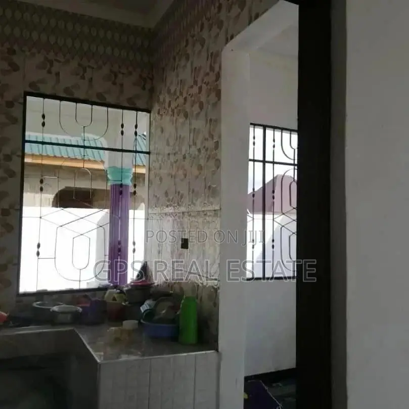 3bdrm House in Evans Mansa, Temeke for sale