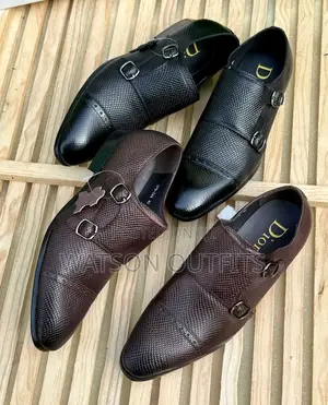 Dior Footwears Za Ngozi Isiyo Smooth