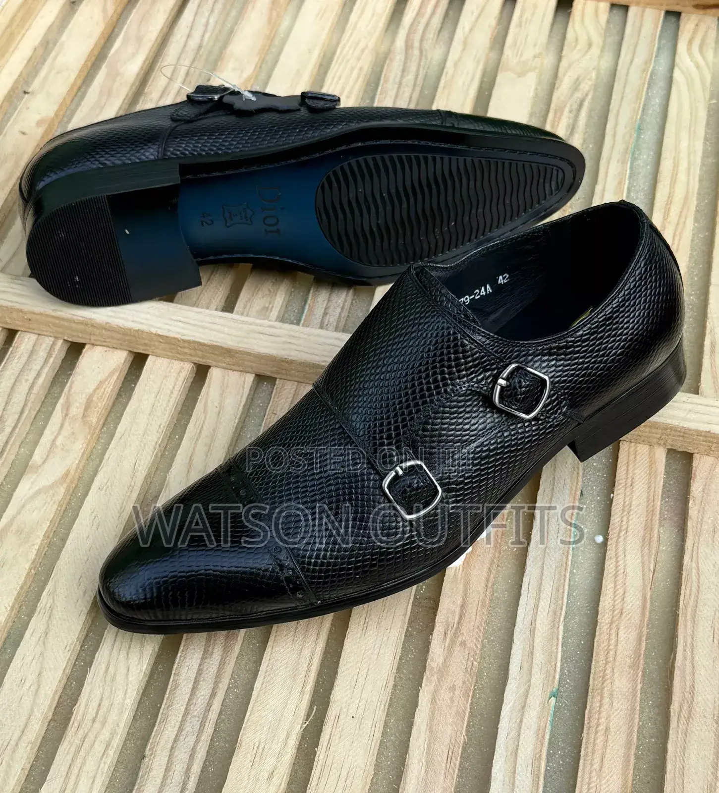 Dior Footwears Za Ngozi Isiyo Smooth