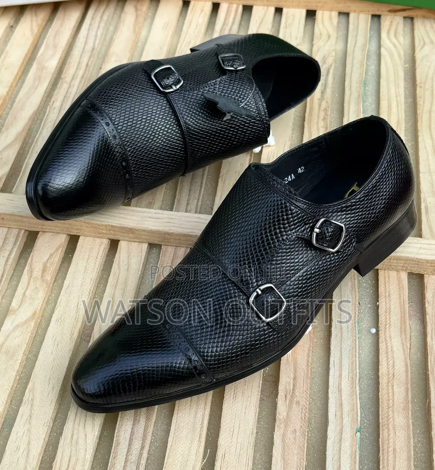 Dior Footwears Za Ngozi Isiyo Smooth