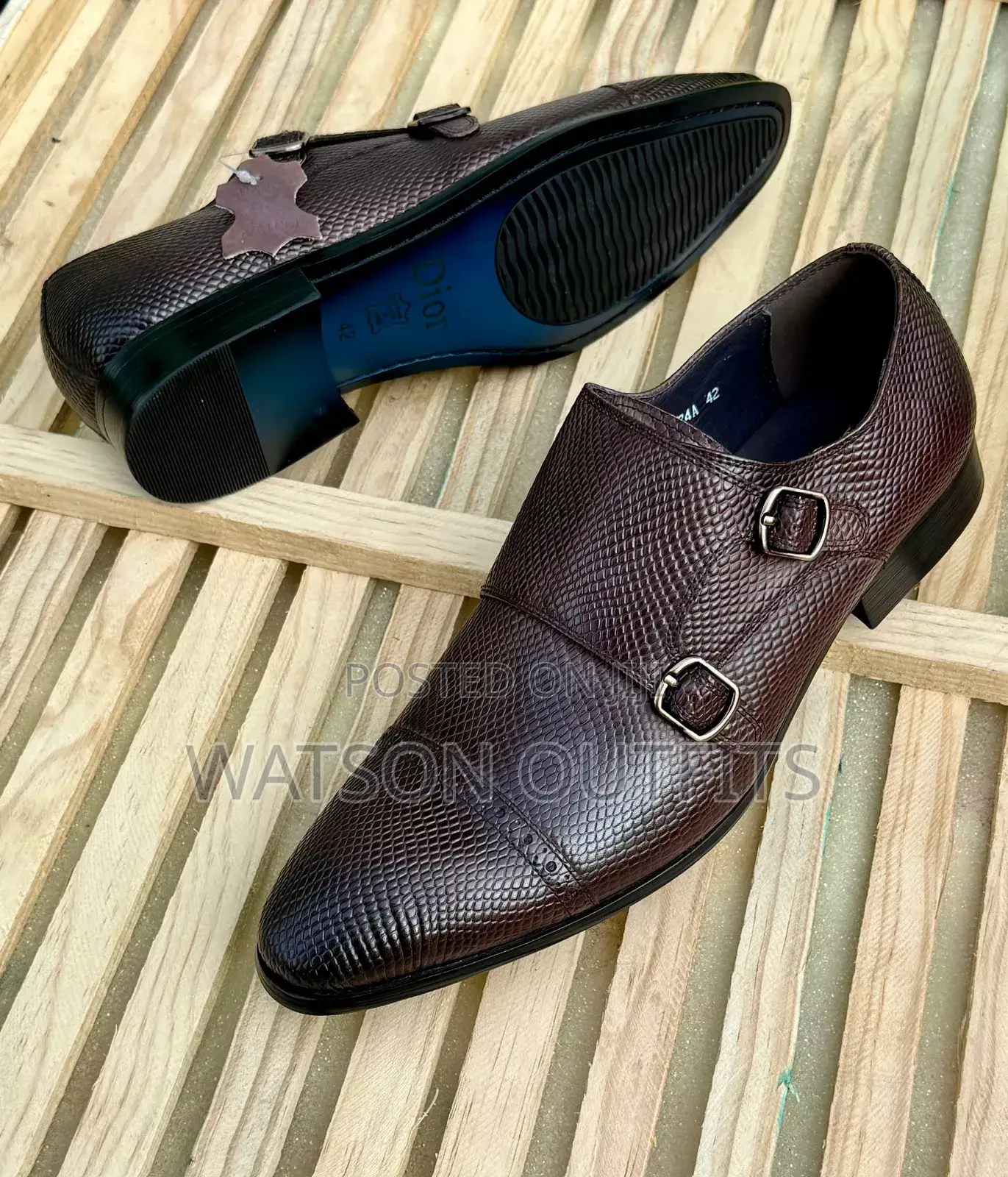 Dior Footwears Za Ngozi Isiyo Smooth