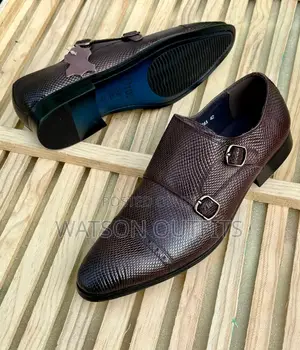 Dior Footwears Za Ngozi Isiyo Smooth