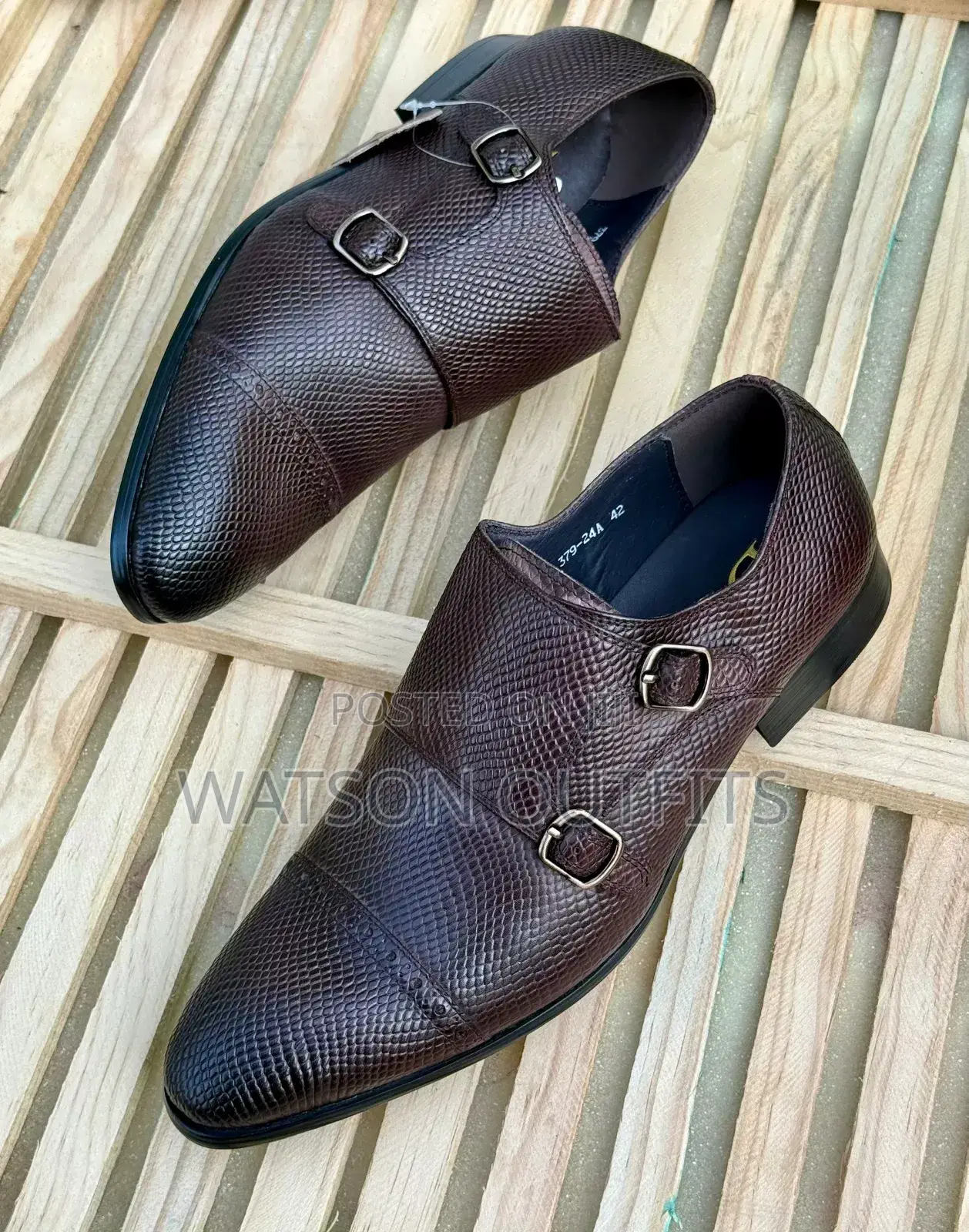Dior Footwears Za Ngozi Isiyo Smooth