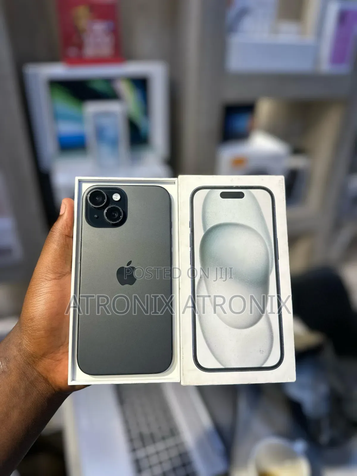 New Apple iPhone 15 128 GB Black