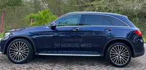 Mercedes-Benz GLC-Class 2016 Blue