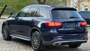 Mercedes-Benz GLC-Class 2016 Blue