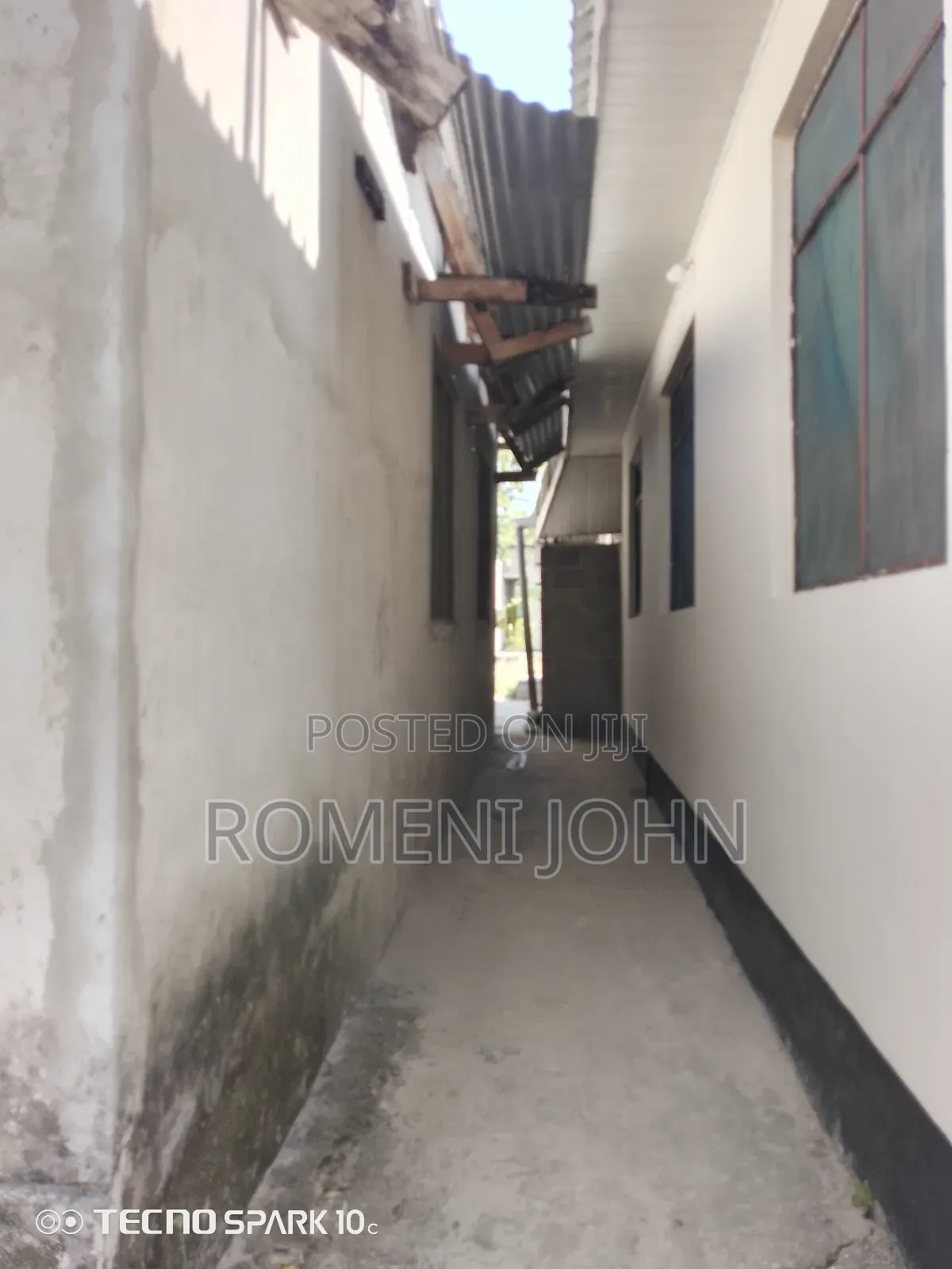 6bdrm House in Tanzania Daresalaam, Ilala for sale
