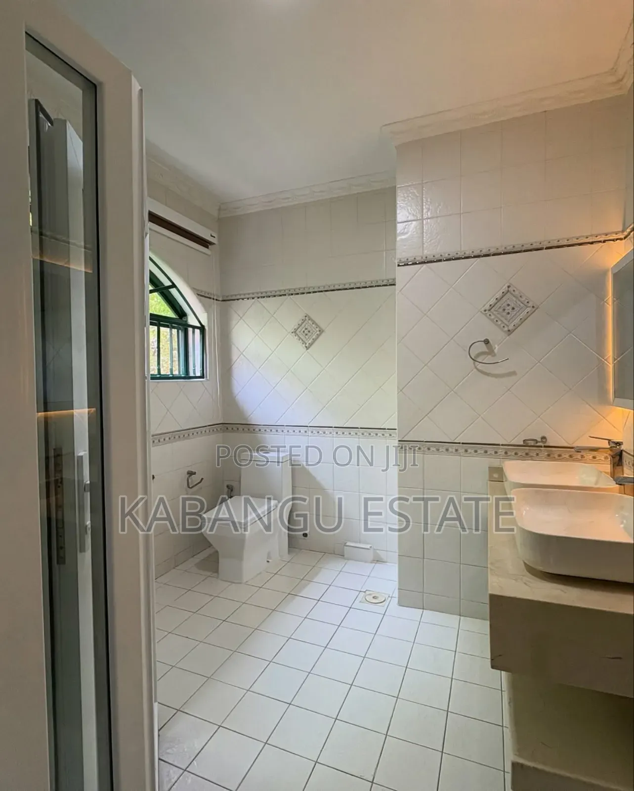 Furnished 4bdrm Villa in Oysterbay for rent
