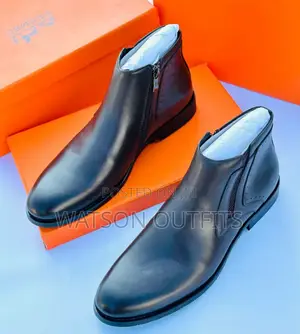 Clarks Smooth Zip