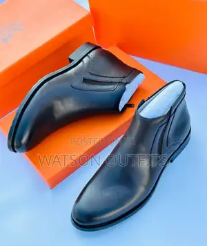 Clarks Smooth Zip