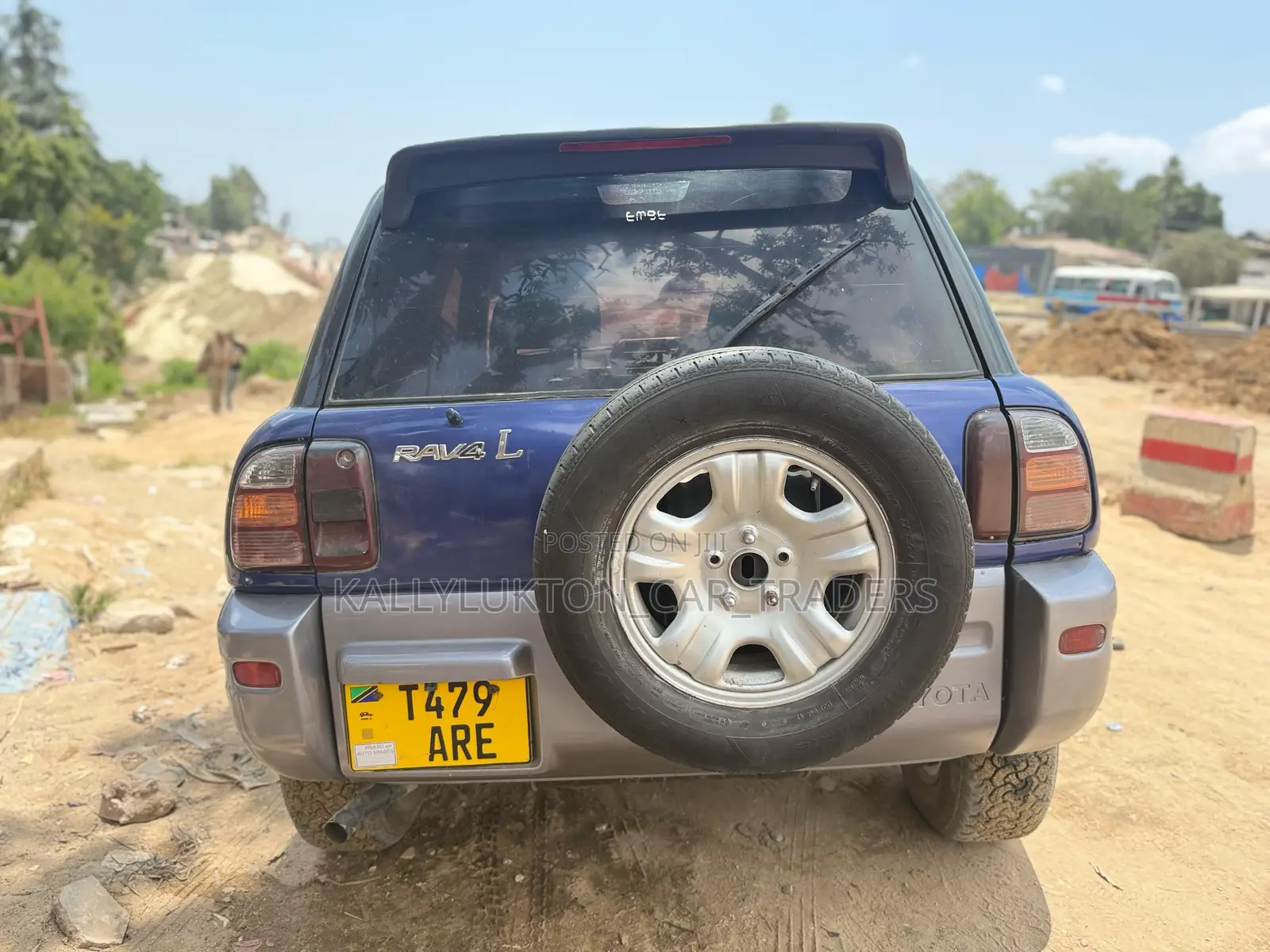 Toyota RAV4 1999 Blue