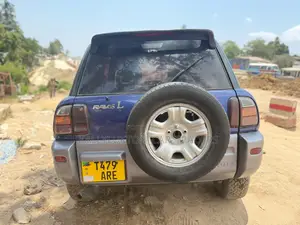 Toyota RAV4 1999 Blue