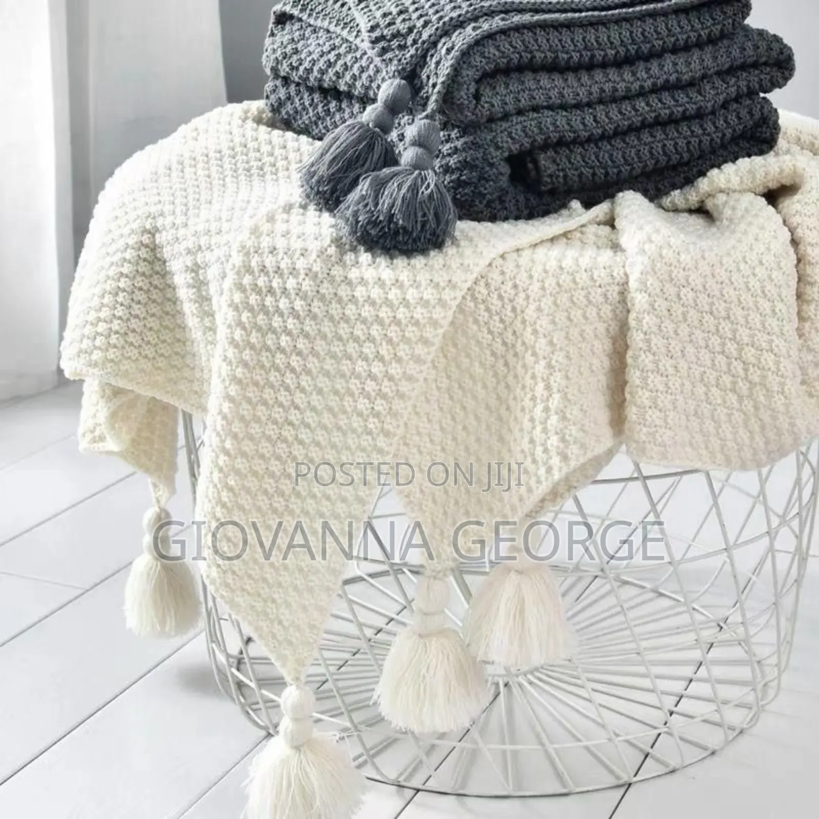 A Very Classic Throw Blankets