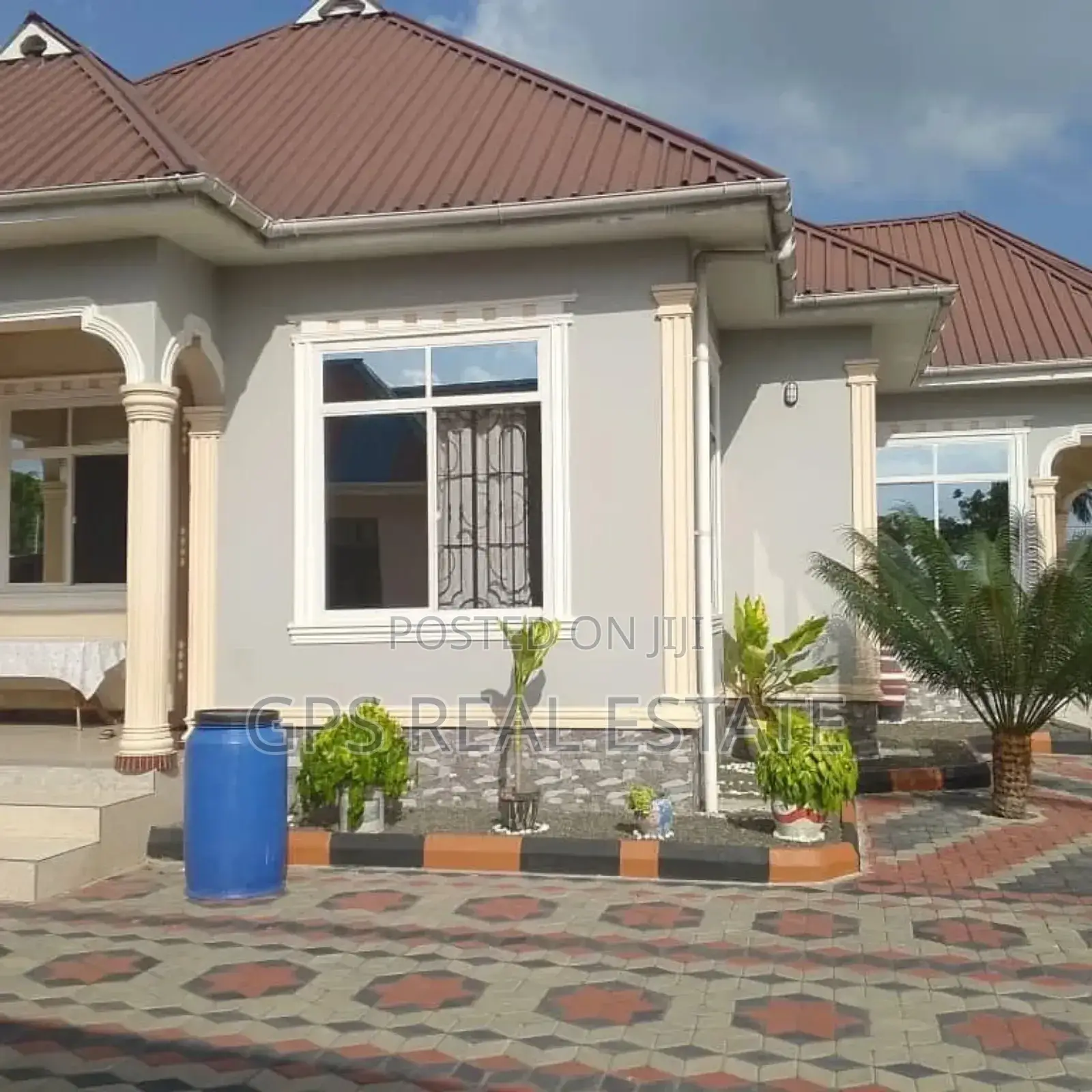 5bdrm House in Chanika Buyuni, Ilala for sale