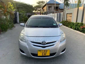 Toyota Belta 2006 Silver