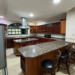 Furnished 3bdrm Villa in Masaki for rent