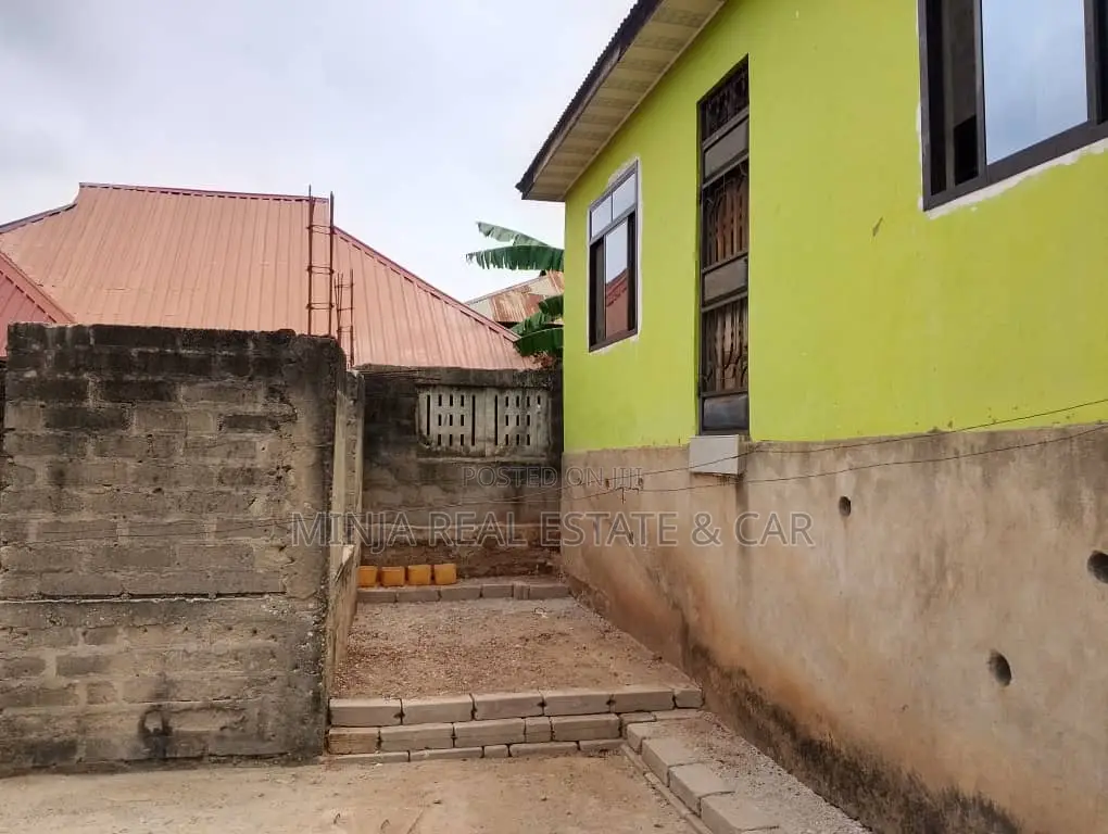 3bdrm House in Goba for sale
