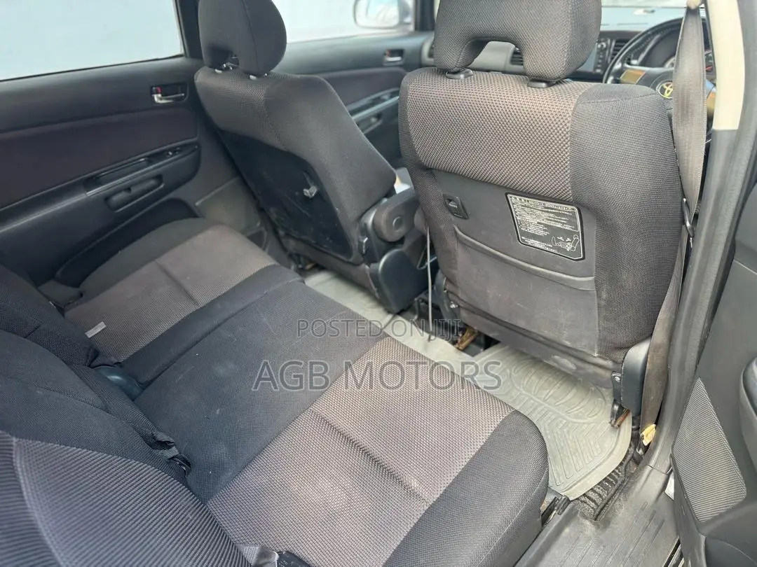 Toyota Wish 2005 Black
