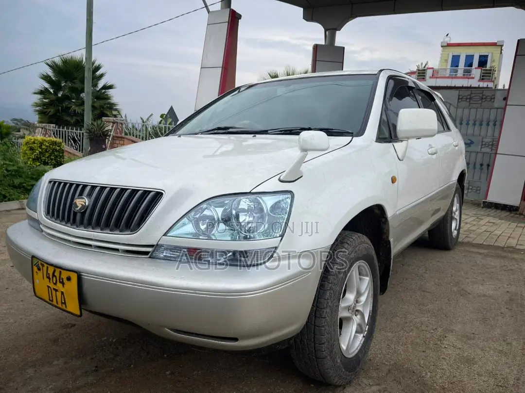 Toyota Harrier 2003 White