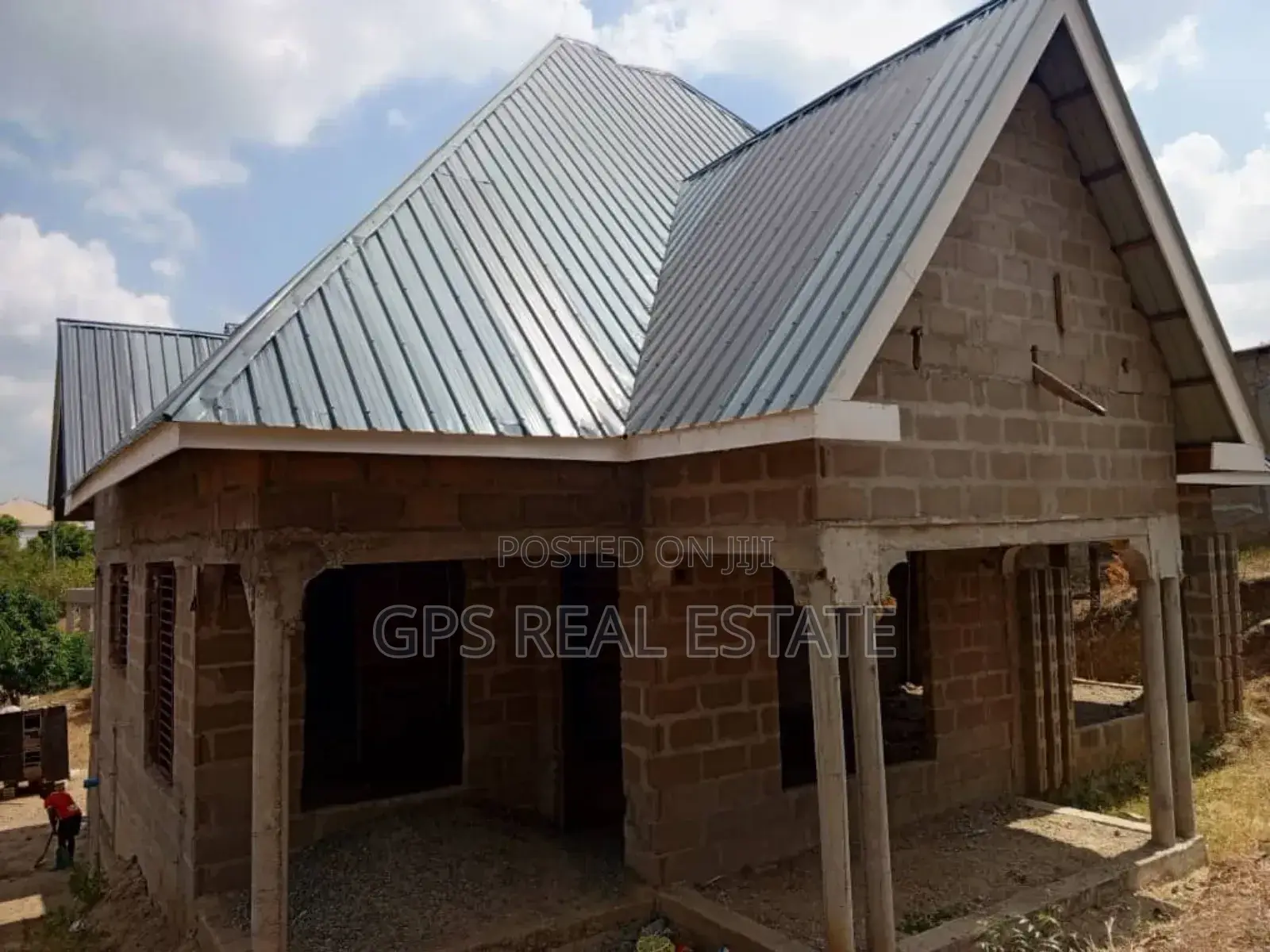6bdrm House in Kiluvya Madukani, Kinondoni for sale