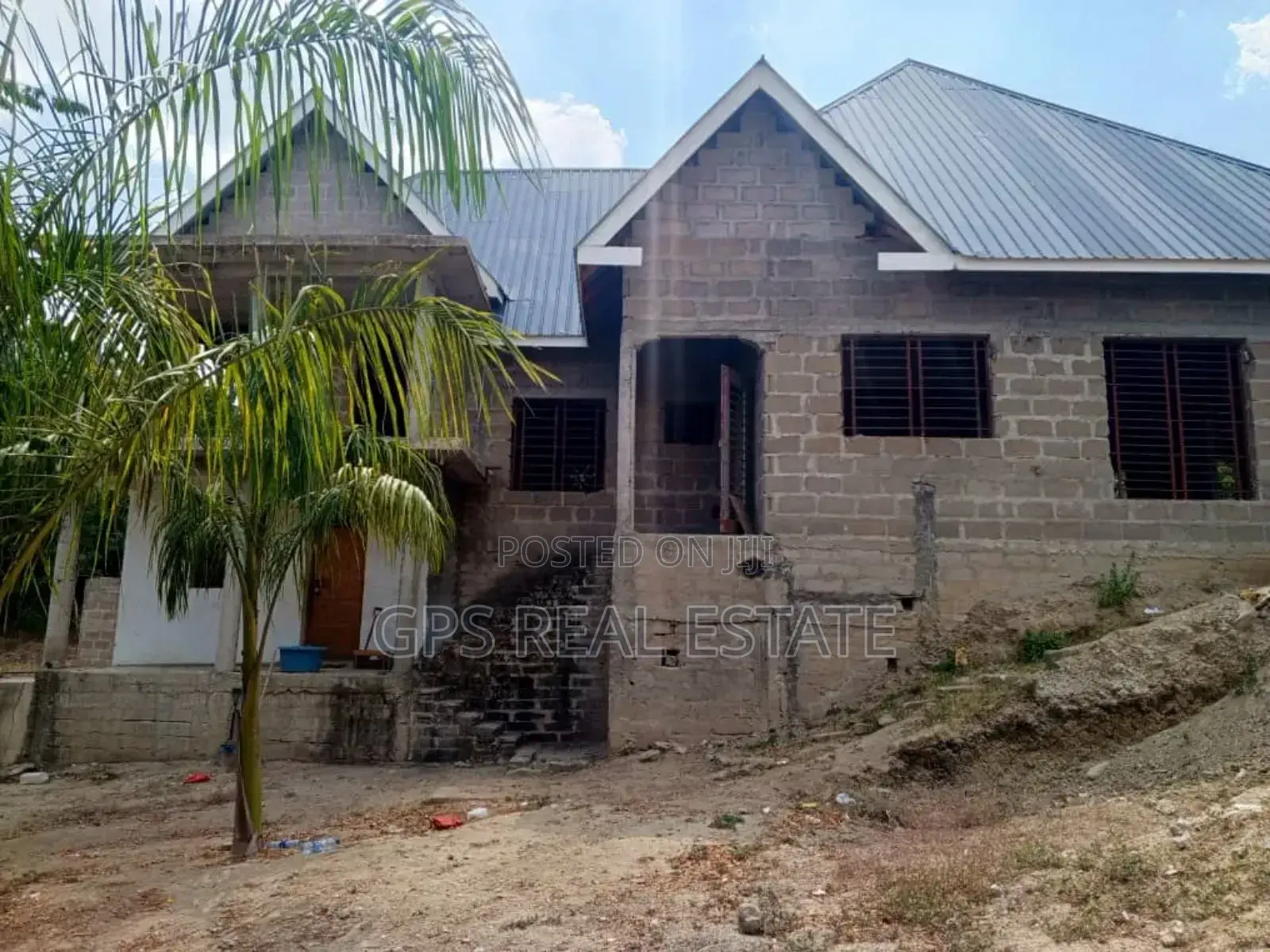 6bdrm House in Kiluvya Madukani, Kinondoni for sale