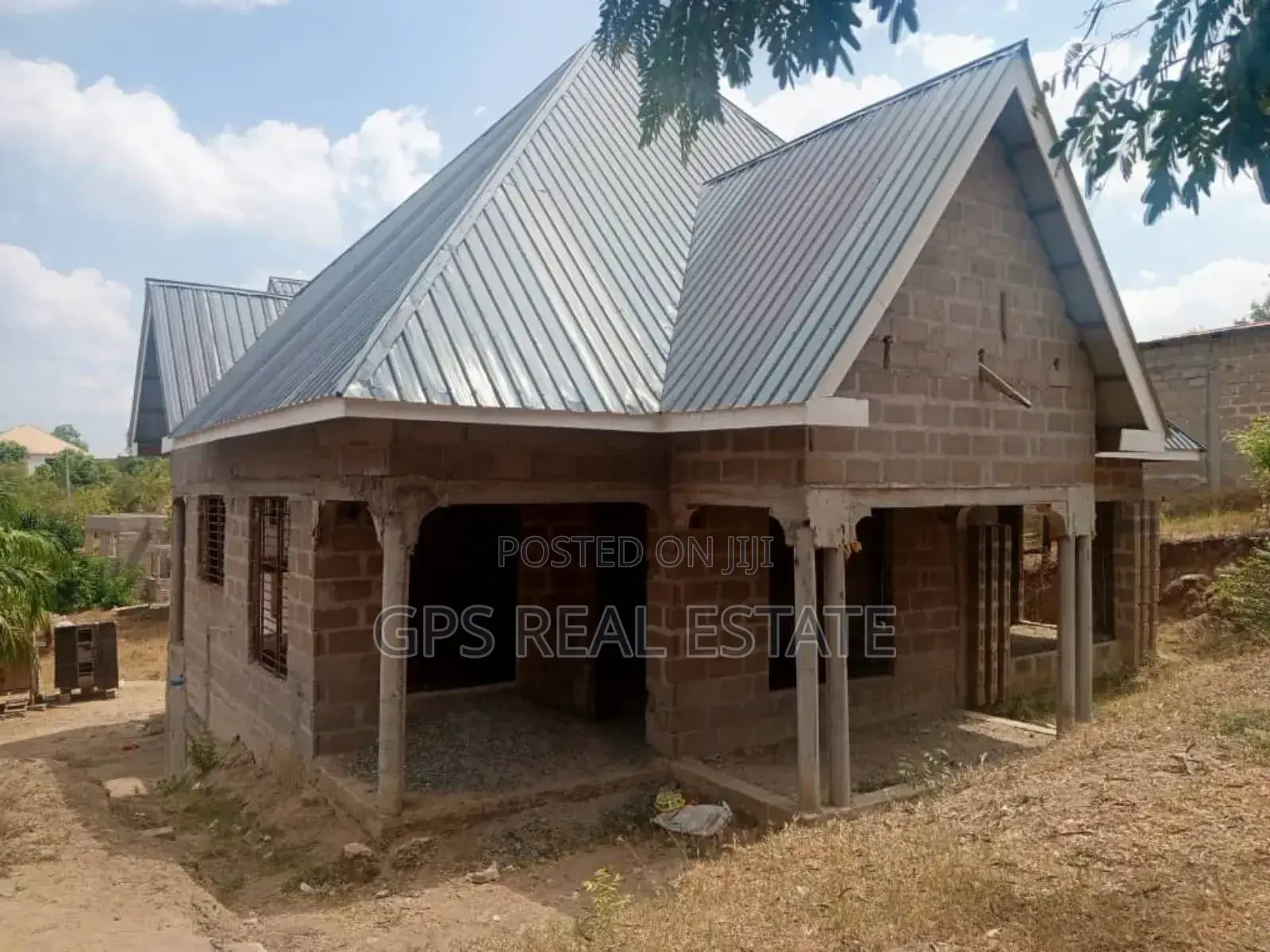 6bdrm House in Kiluvya Madukani, Kinondoni for sale