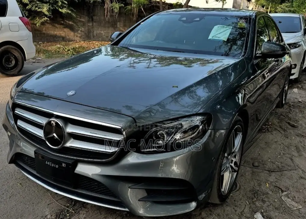 Mercedes-Benz E200 2018 Gray