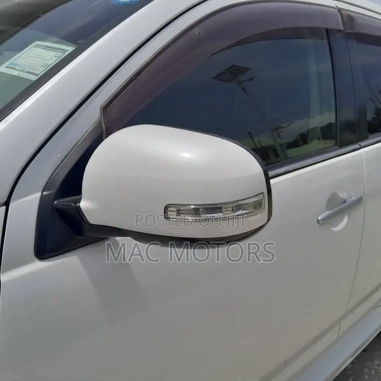 Mitsubishi Outlander 2011 White