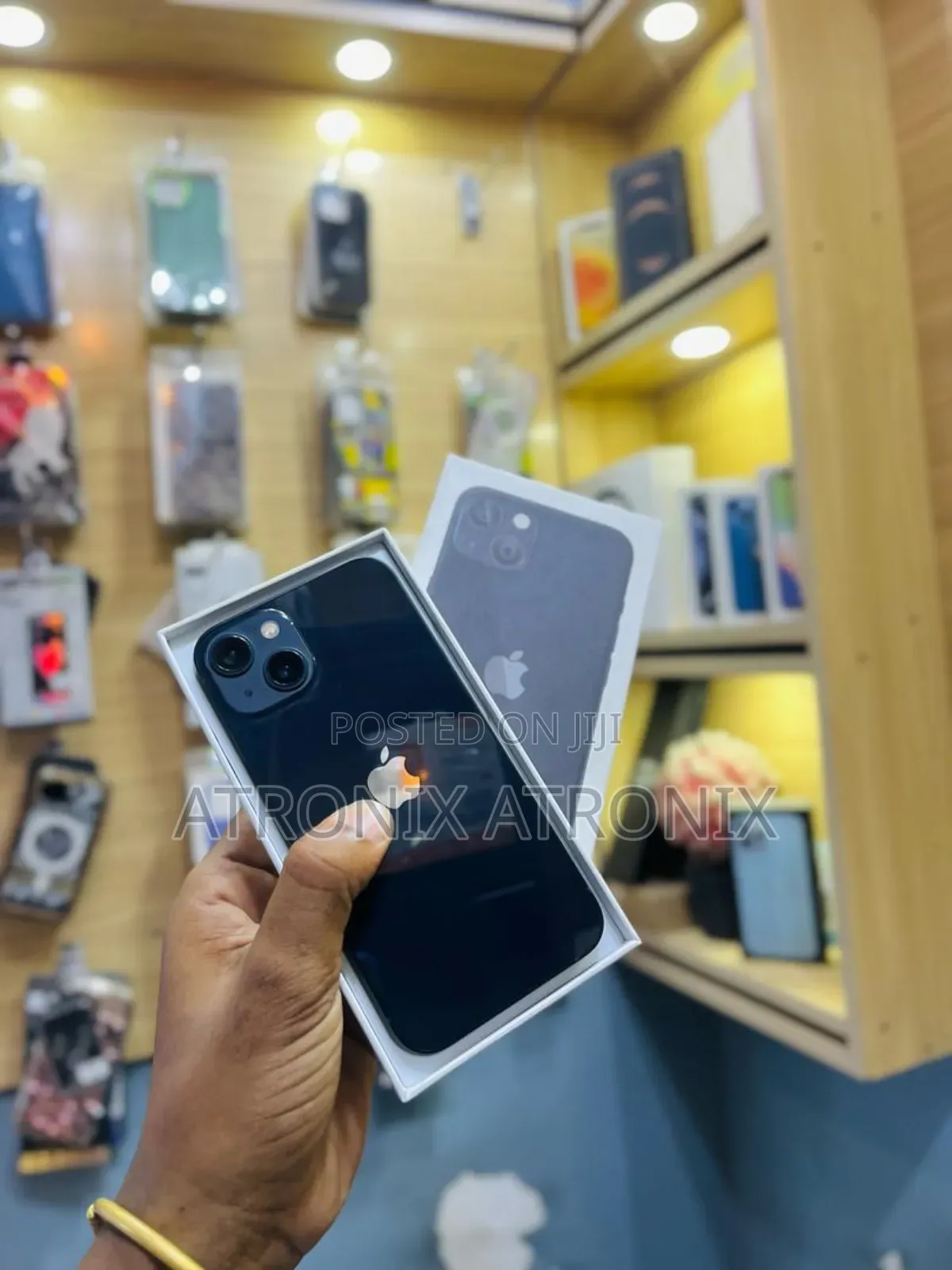 New Apple iPhone 13 256 GB Black