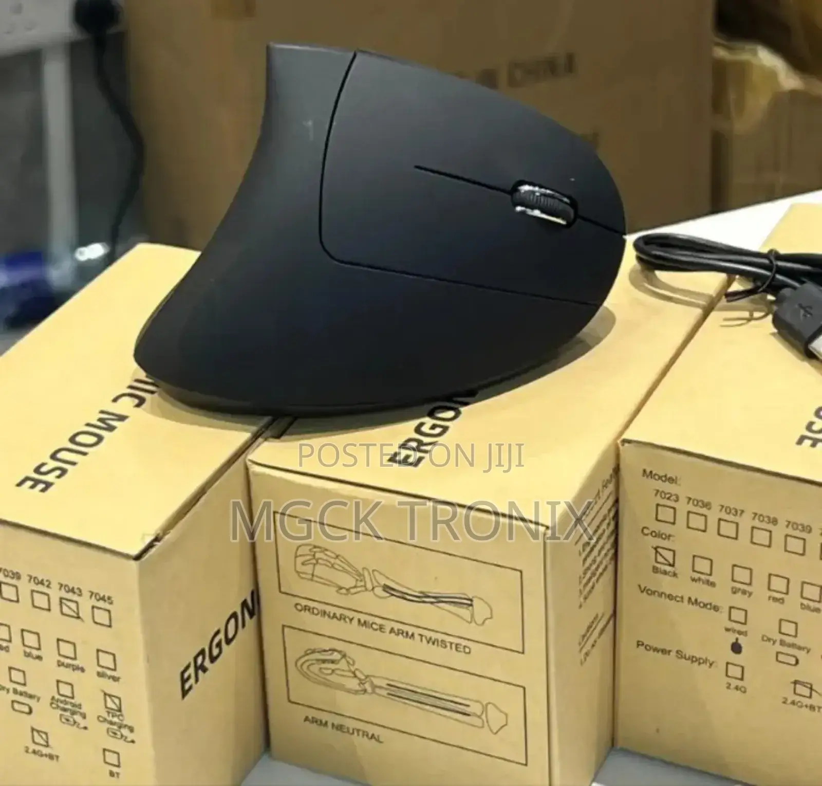 Ergonomic Wireless Rechargeable Mouse