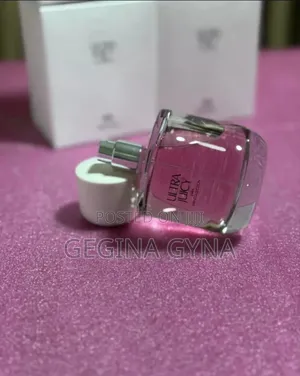 Wonder Rose and Orchid by Zara