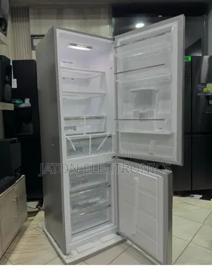 Midea Combi Fridge With Water Dispenser 310l