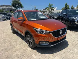 New MG ZS 2024 Orange