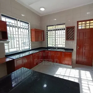 2bdrm Apartment in Kimara for rent