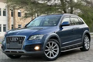 Audi Q5 2010 Blue