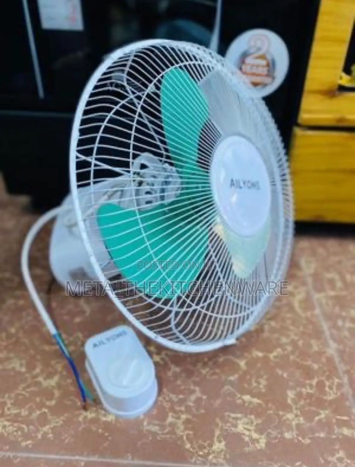 Ailyons Orbit Fan Size 16