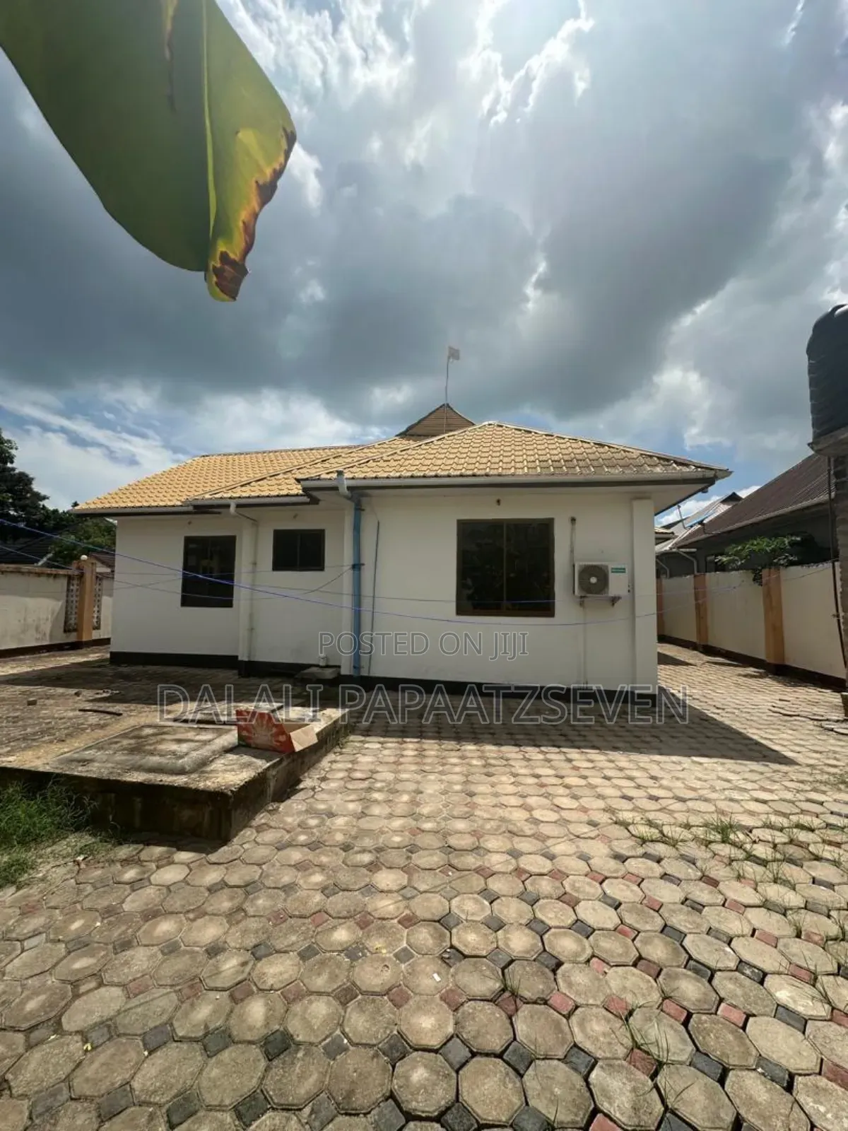 3bdrm House in Dalalipapaatzseven, Kinondoni for rent