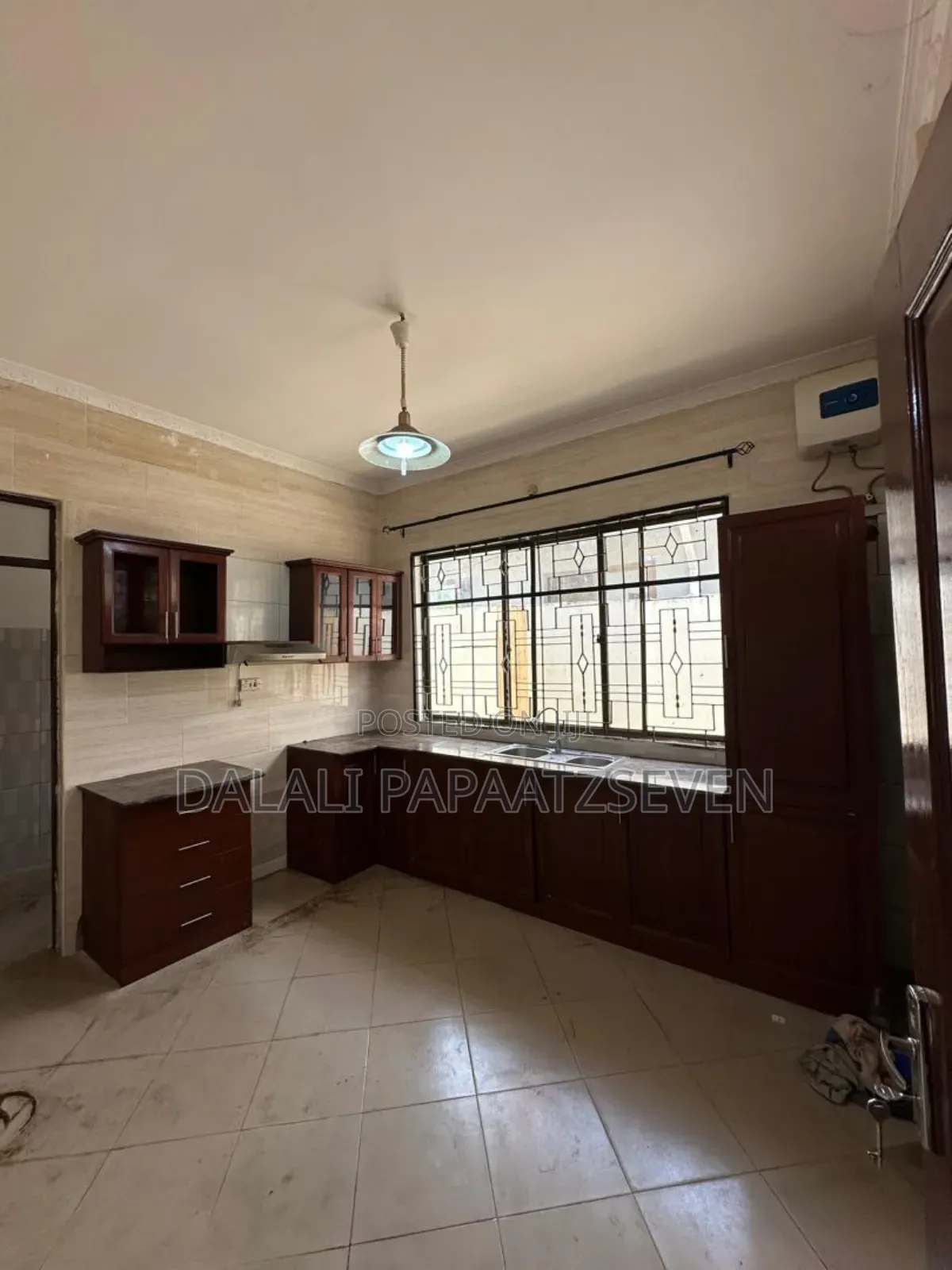 3bdrm House in Dalalipapaatzseven, Kinondoni for rent
