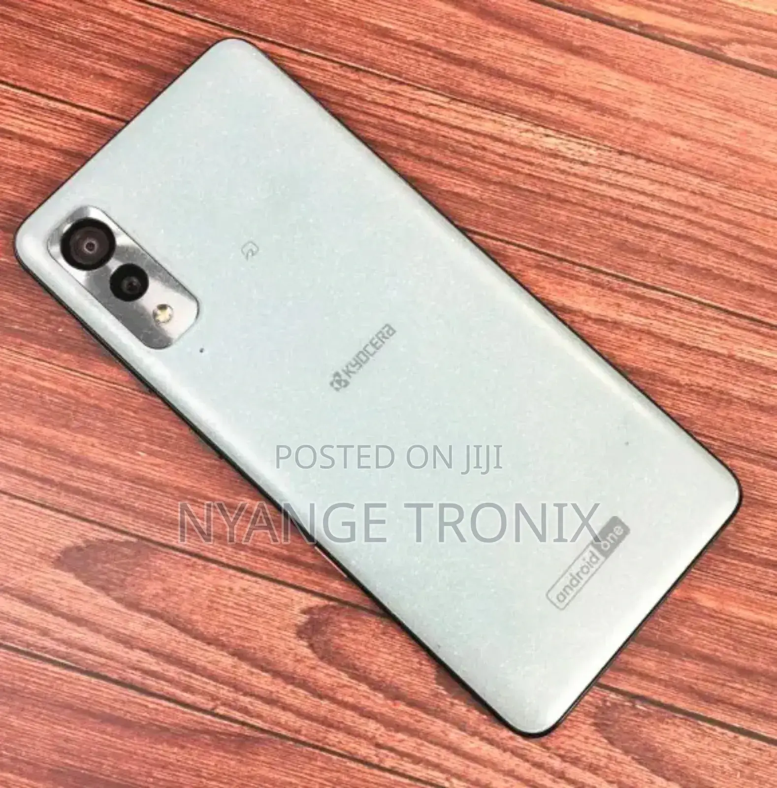 Kyocera S8 32 GB White