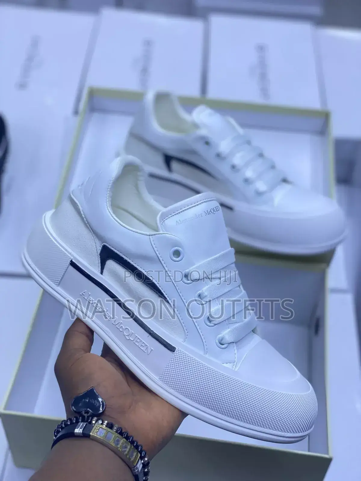 Alexander McQueen Smart Za Ngozi